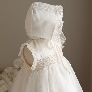 Ivory Smocked Dress & Bonnet Set Organza Special Occasion Portrait Boutique NWT